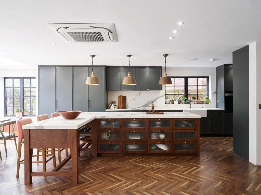 Modern shaker Kitchen with Natural Veneer Beam Oak Finish