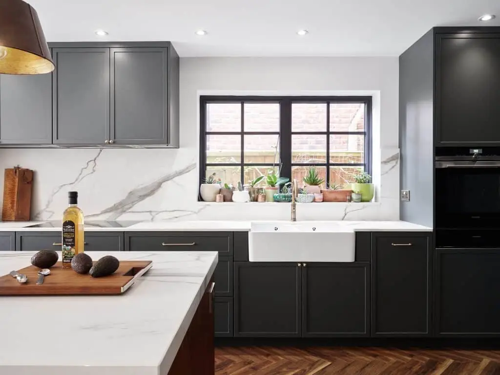 Modern shaker Kitchen with Natural Veneer Beam Oak Finish