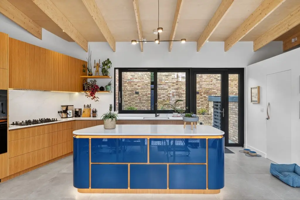 Contemporary Bespoke Luxury Kitchen